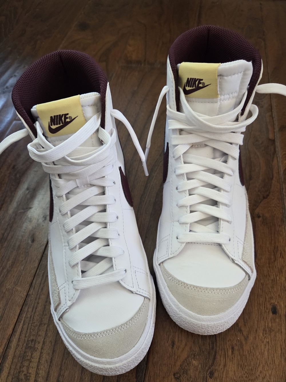 Nike Blazer Boys White High-Top Sneakers. Also Fits W8